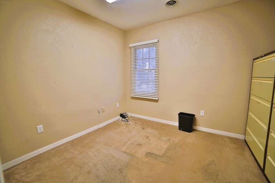 More Photos Of 108 Hillcrest St, Orlando Office For Sale