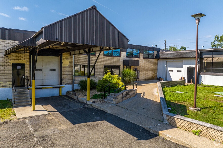 More Photos Of 101 Alexander Ave, Pompton Plains Warehouse For Lease