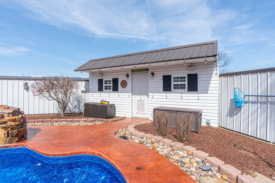 More Photos Of 464779 E 1070 Rd, Sallisaw Flex For Sale