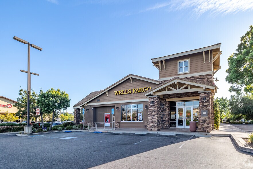 More Photos Of 32881 Temecula Pky S, Temecula Bank For Sale