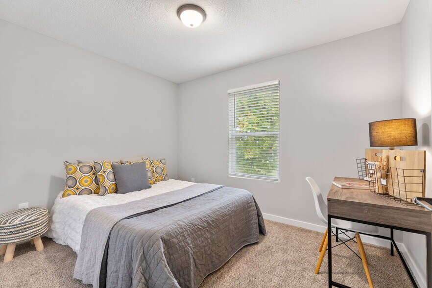 More Photos Of 384 N Franklin St, Richwood Multifamily For Sale