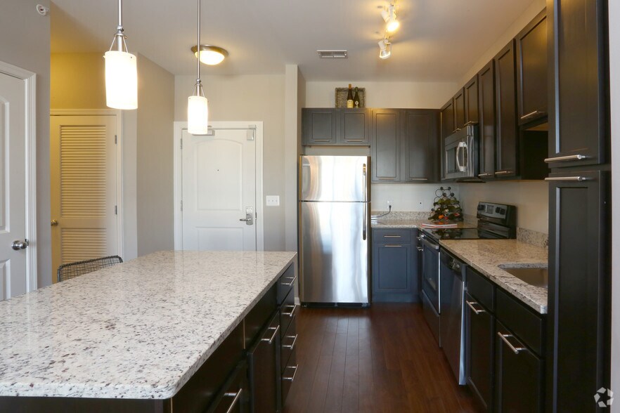 More Photos Of 2300 Washington Pl NE, Washington Apartments For Lease