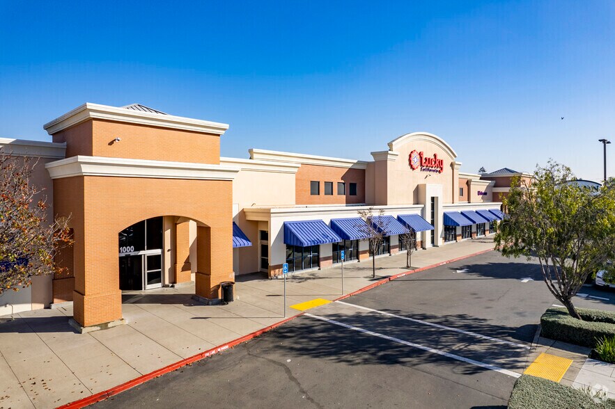 More Photos Of 1000-8000 El Cerrito Plz, El Cerrito Unknown For Lease