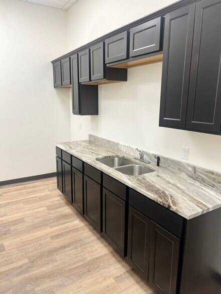 More Photos Of 5848 Judson Rd, Longview Storefront For Lease