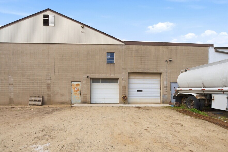 More Photos Of , North Smithfield Unknown For Sale