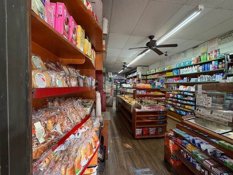 More Photos Of 65 8th Ave, New York Apartments For Lease