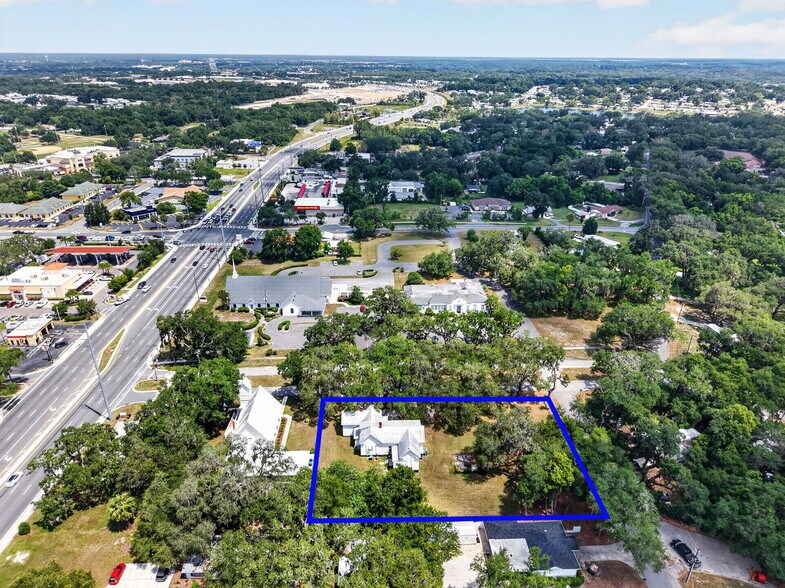 More Photos Of 112 W McClendon St, Lady Lake Office For Sale