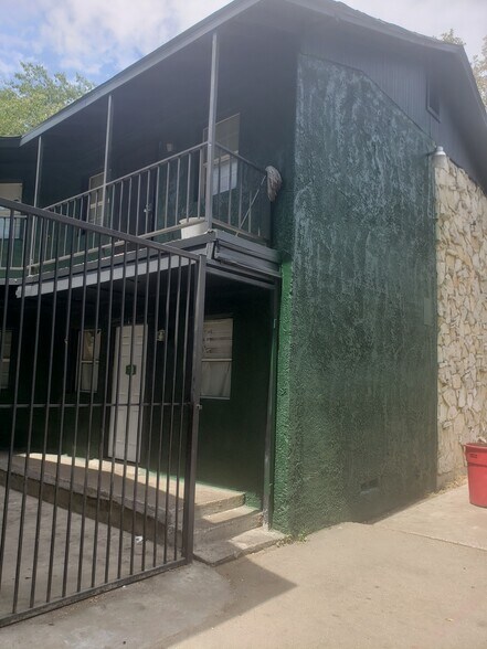 More Photos Of 3100 S Lamar St, Dallas Apartments For Sale