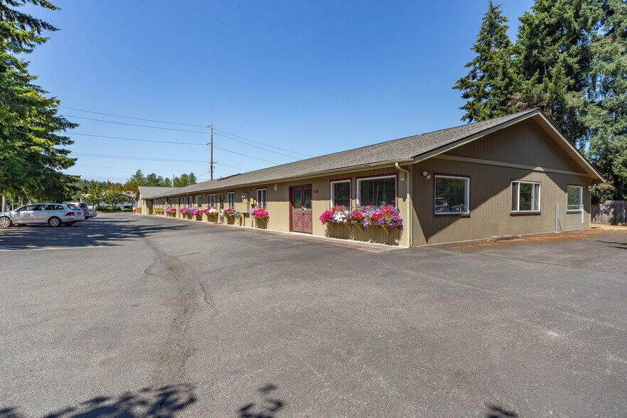 More Photos Of 31 Colwell St, Port Hadlock Medical For Lease