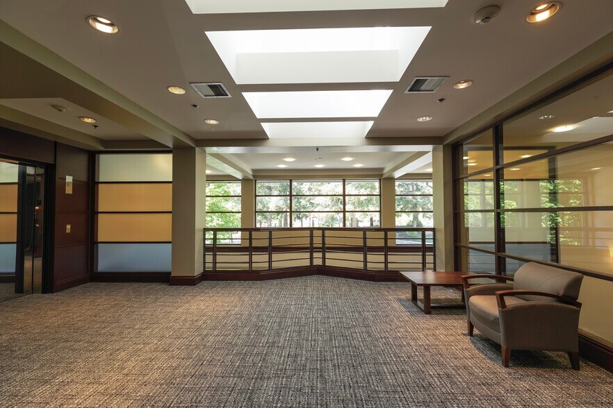 More Photos Of 33650 6th Ave S, Federal Way Office For Sale