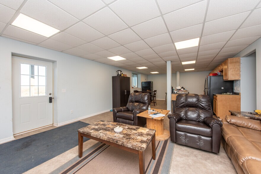 More Photos Of 13603 38th St SW, Belfield Flex For Lease