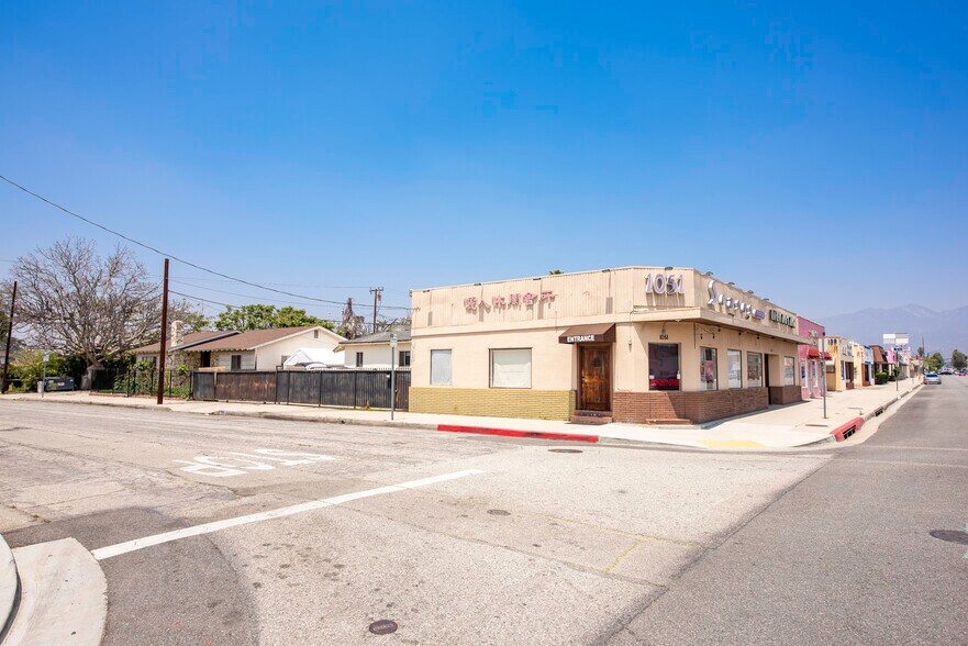 More Photos Of 737 E Central Ave, San Gabriel Storefront Retail Residential For Sale