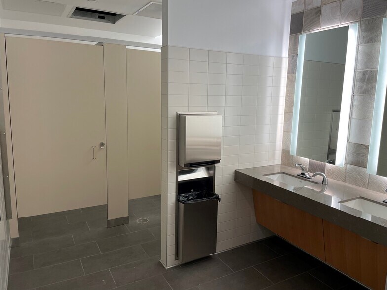 More Photos Of 5050 W El Camino Real, Los Altos Office For Lease