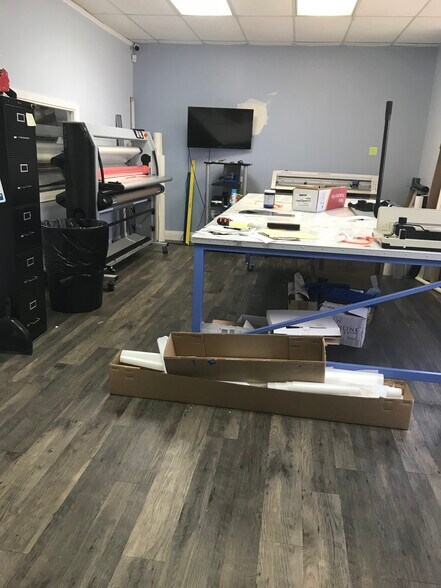 More Photos Of 1702 S State Highway 121, Lewisville Self Storage For Lease