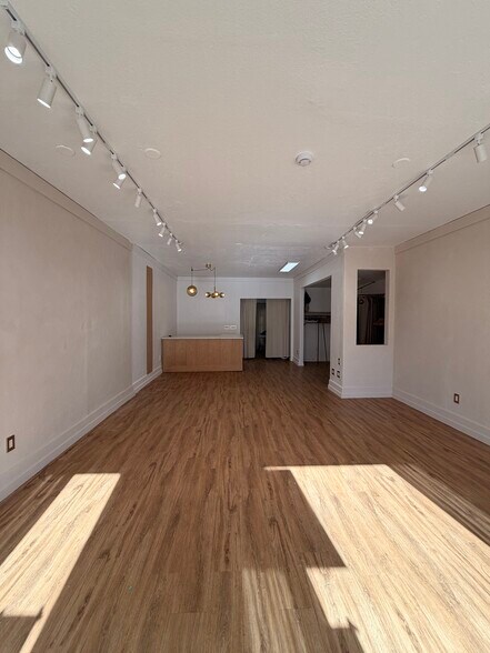 Primary Photo Of 110 Capitola Ave, Capitola Storefront For Lease