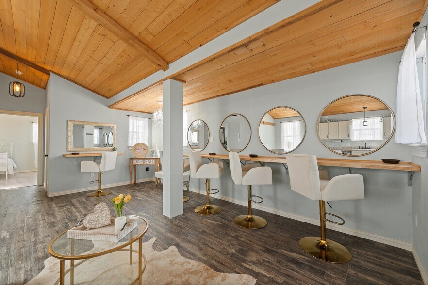 More Photos Of 3119 County Road 2730, Glen Rose Lodge Meeting Hall For Sale