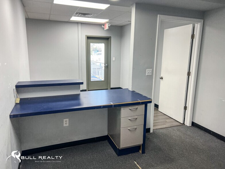 More Photos Of 6667 Vernon Woods Dr, Atlanta Medical For Lease