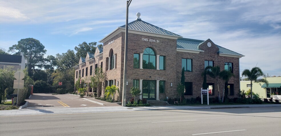 Primary Photo Of 1745 20th St, Vero Beach Office For Sale