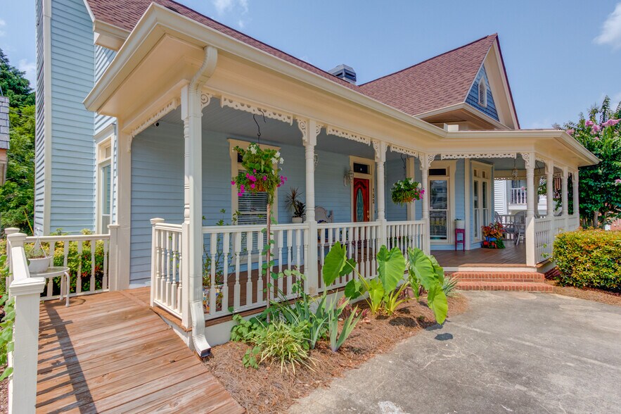 More Photos Of 152 E Shadburn Ave, Buford Office For Sale