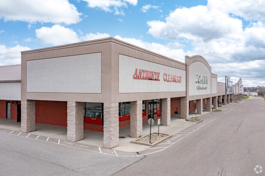 Primary Photo Of 10400 Reading Rd, Cincinnati Storefront For Sale