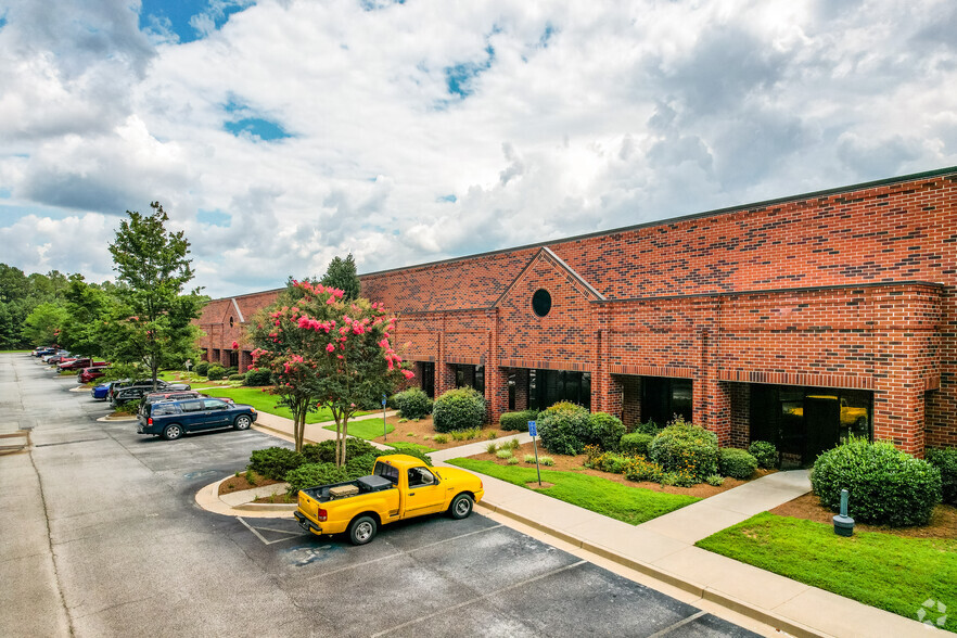 Primary Photo Of 14230 Lochridge Blvd, Covington Warehouse For Lease