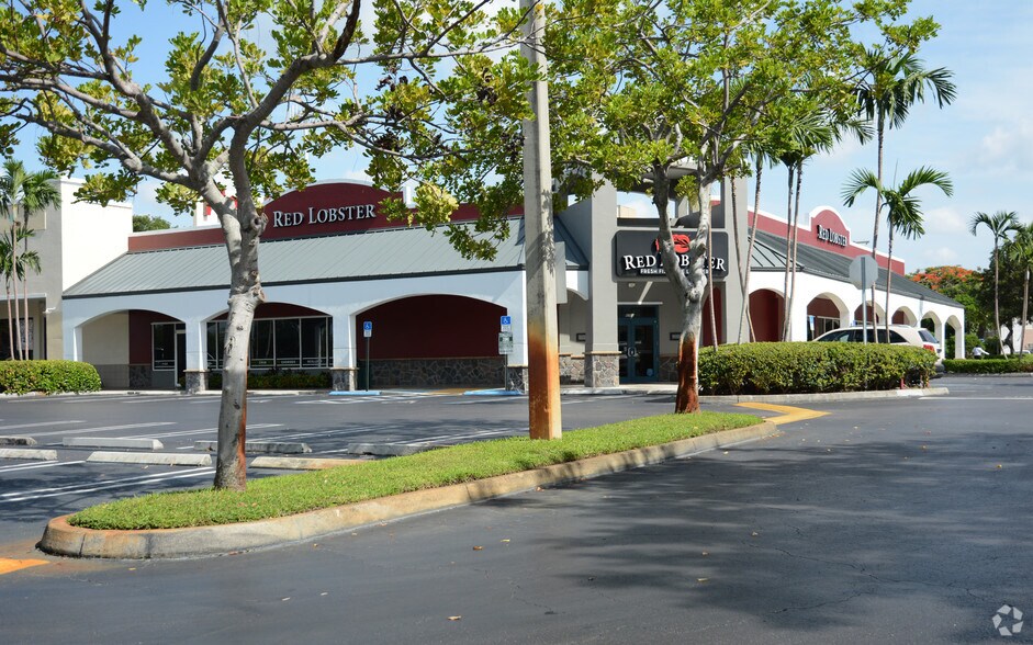More Photos Of 8725-8831 SW 136th St, Miami General Retail For Lease