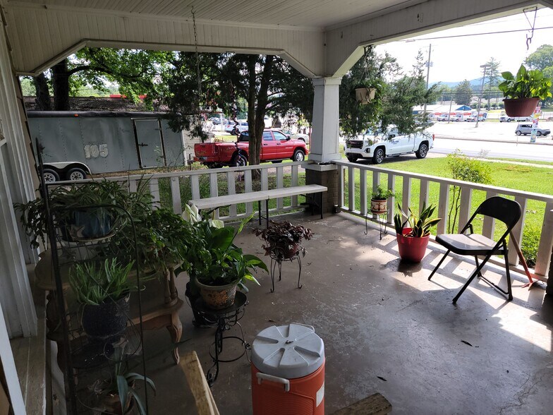 Primary Photo Of 10895 Commerce St, Summerville Office Residential For Sale