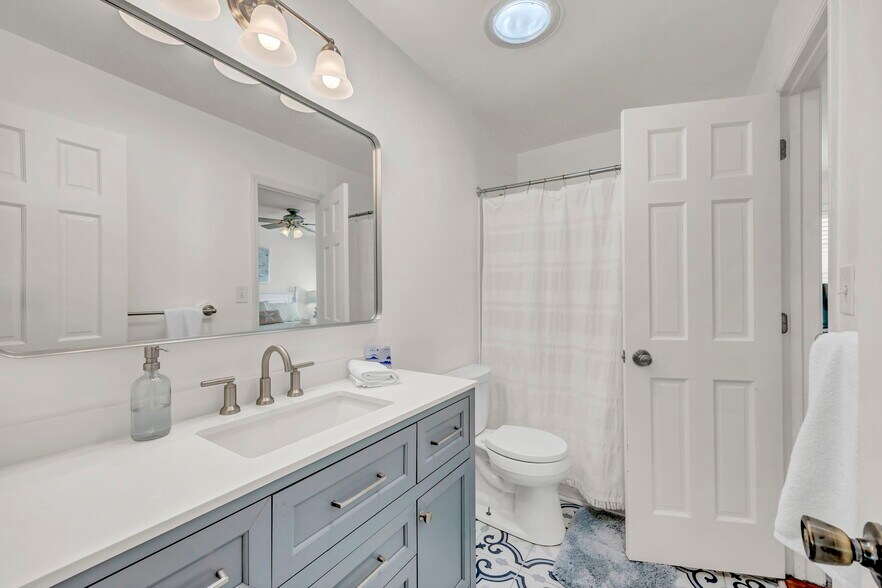 More Photos Of 1715 Carolina Beach Ave N, Carolina Beach Apartments For Sale