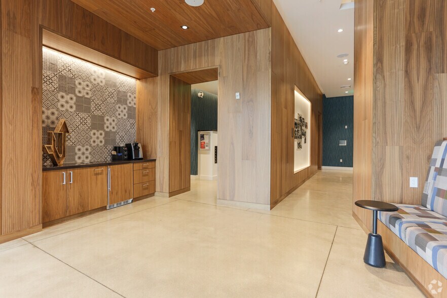More Photos Of 11125 SE 21st St, Milwaukie Apartments For Lease