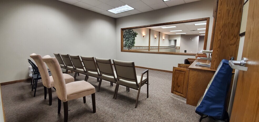 More Photos Of 626 W Main St, Fairfield Lodge Meeting Hall For Sale