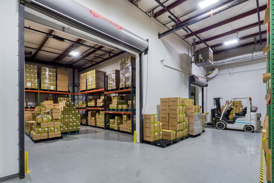 More Photos Of 3050 Matlock Dr, Kennesaw Light Manufacturing For Sale