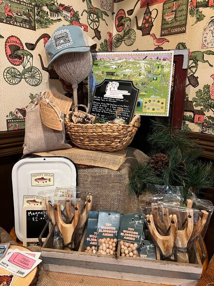 More Photos Of 125 Deadwood Rd, Lewiston Restaurant For Sale