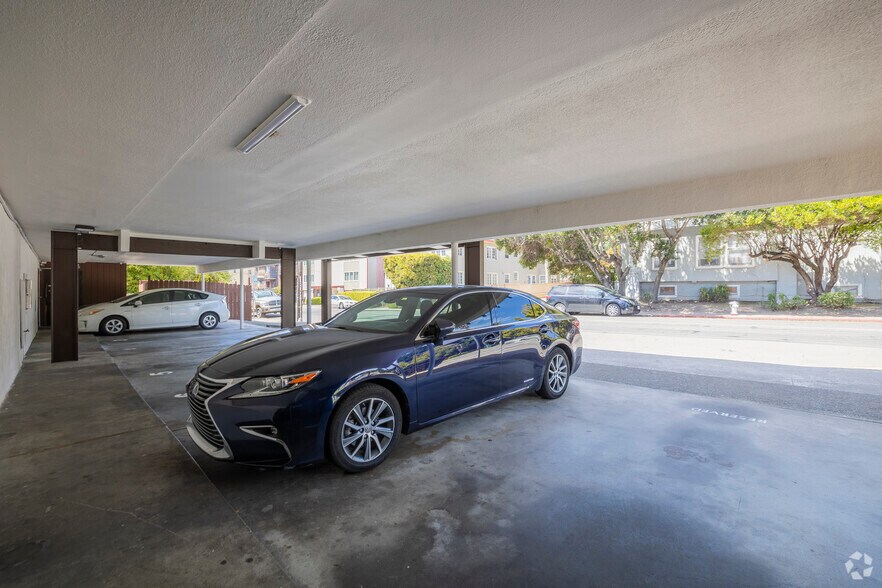 More Photos Of 2500 Dana St, Berkeley Apartments For Sale