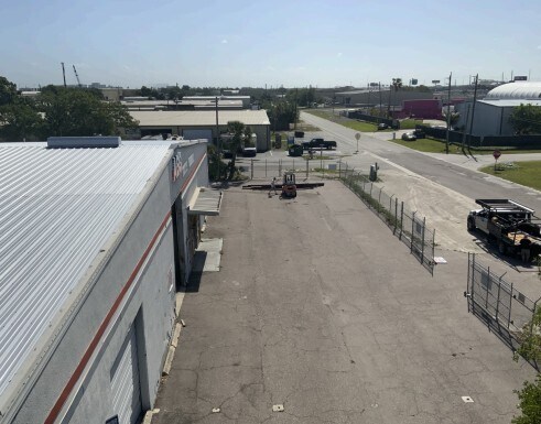 More Photos Of 4625 N 122nd Ave, Clearwater Warehouse For Lease