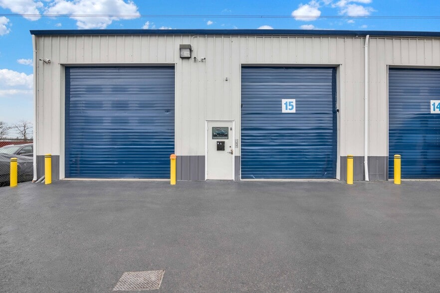 More Photos Of 3608 S 74th St, Tacoma Self Storage For Lease