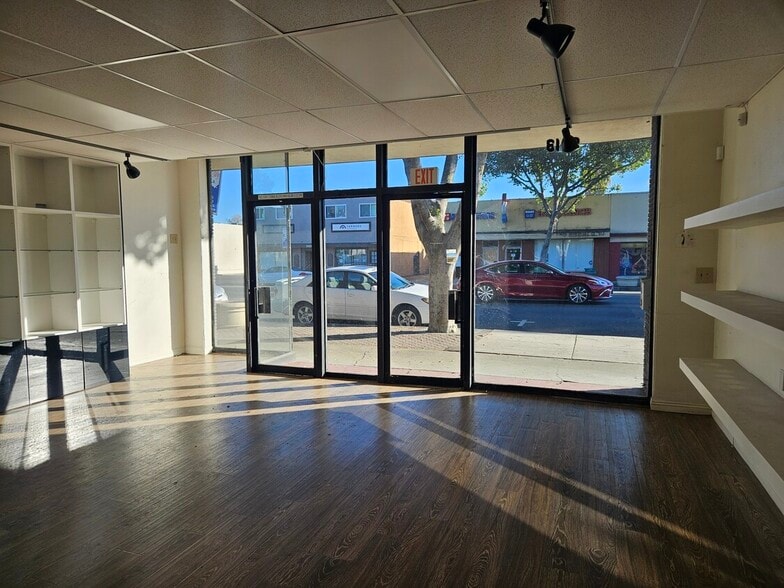 More Photos Of 9413 Las Tunas Dr, Temple City General Retail For Lease