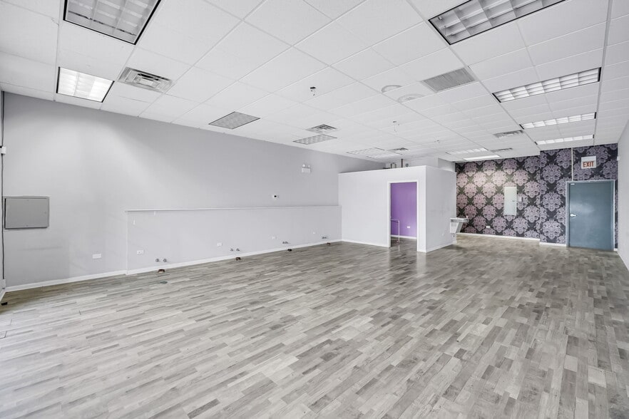 More Photos Of 8235-8259 S Kedzie Ave, Chicago Unknown For Lease