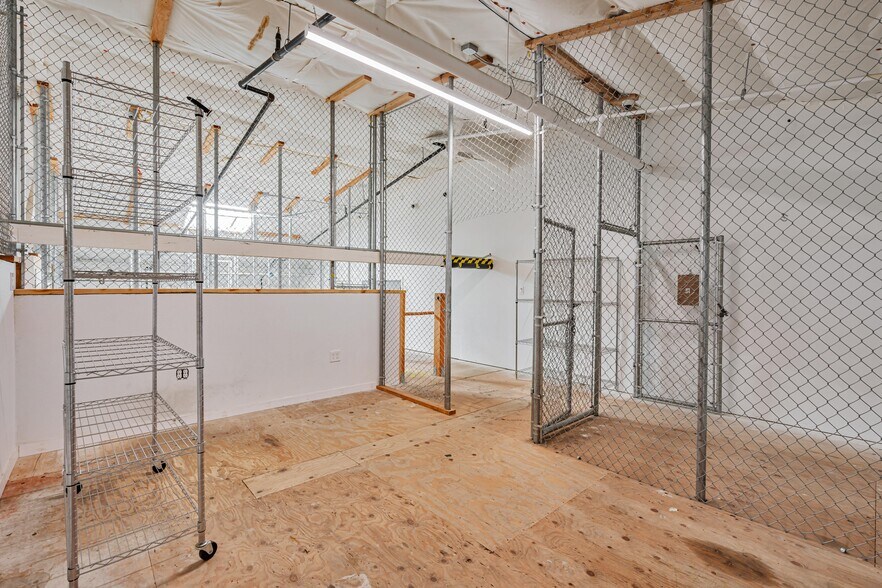 More Photos Of 1320 #1 9th St, Berkeley Industrial For Sale