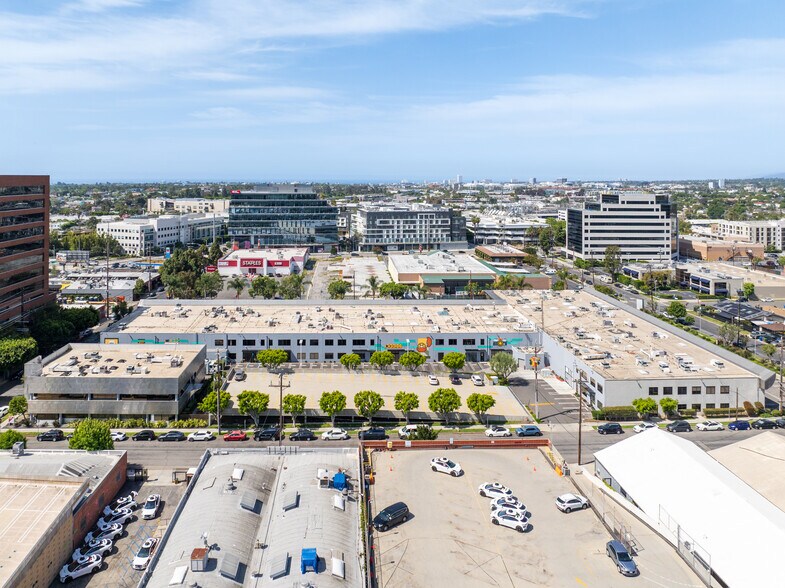 More Photos Of 2036-2048 Armacost Ave, Los Angeles Loft Creative Space For Lease