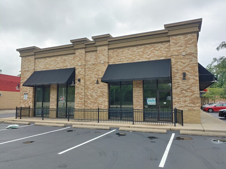 More Photos Of 5847 Far Hills Ave, Dayton Unknown For Lease