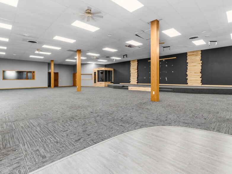 More Photos Of 1 N Main St, Rice Lake Specialty For Sale