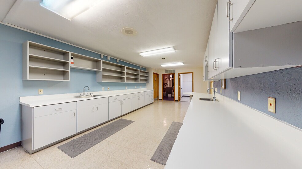 More Photos Of 12249 US Route 30, North Huntingdon Veterinarian Kennel For Sale