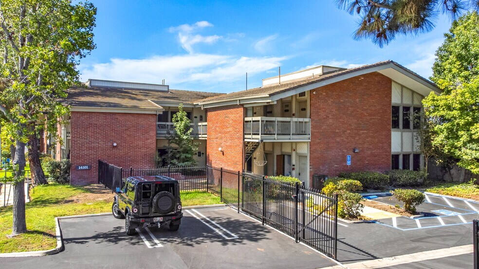 More Photos Of 14101 Yorba St, Tustin Office For Sale