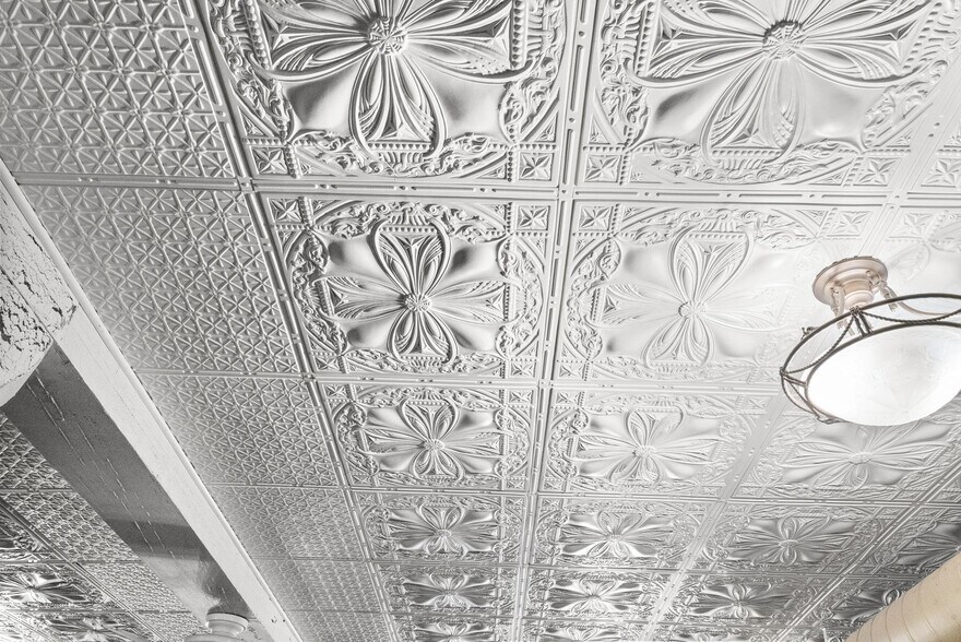 More Photos Of 100 N Texas St, De Leon Storefront Retail Office For Sale