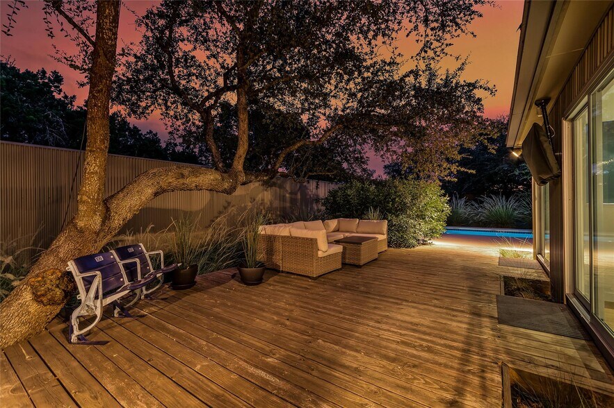 More Photos Of 2606 Ranch Road 620 N, Austin Loft Creative Space For Sale