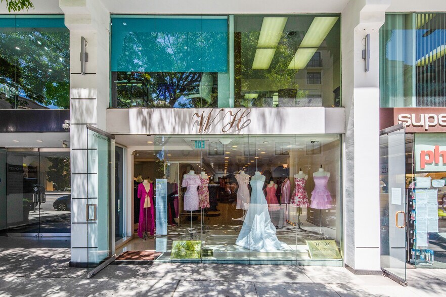 More Photos Of 220-228 N Canon Dr, Beverly Hills Loft Creative Space For Lease