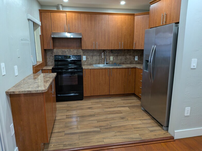 More Photos Of 2247 Polk St, Hollywood Land For Sale