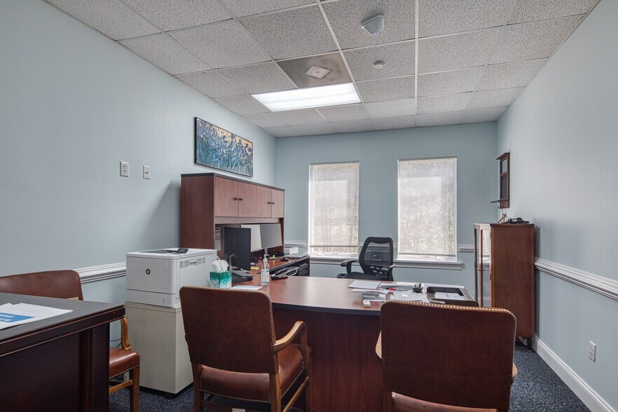 More Photos Of 22581 Center Pky, Accomac Office For Sale