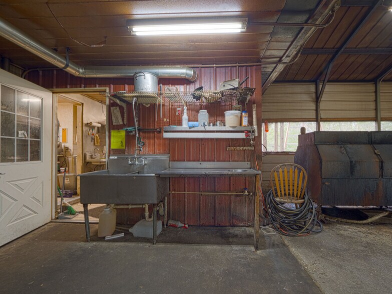 More Photos Of 340 Northview Dr, Jesup Restaurant For Sale