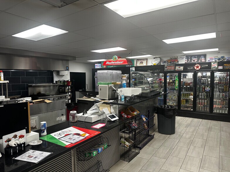 More Photos Of 250 E Interstate Highway 20, Penwell Restaurant For Sale